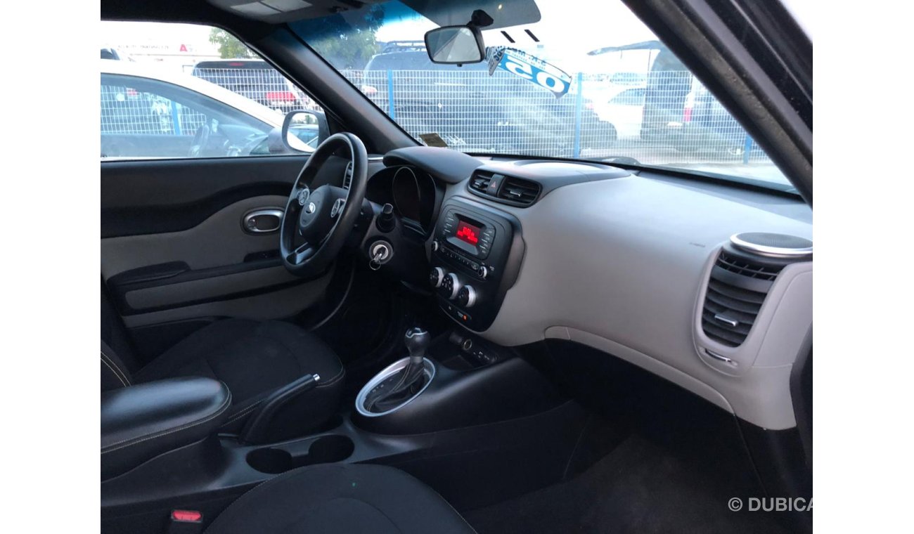 كيا سول https://www.dubicars.com/2015-kia-soul-16l-petrol-mp3-cd-player-alloy-rims-17-fog-lights-clean-conit