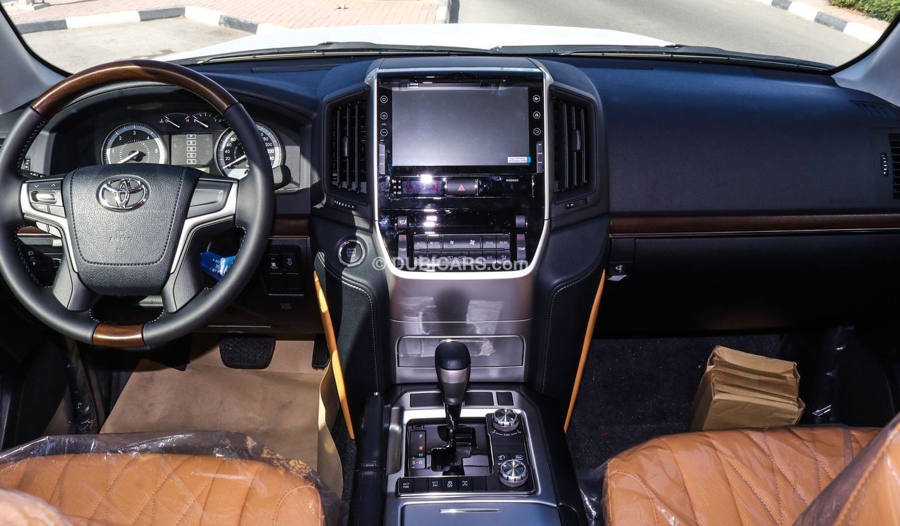 Toyota Land Cruiser GXR V8