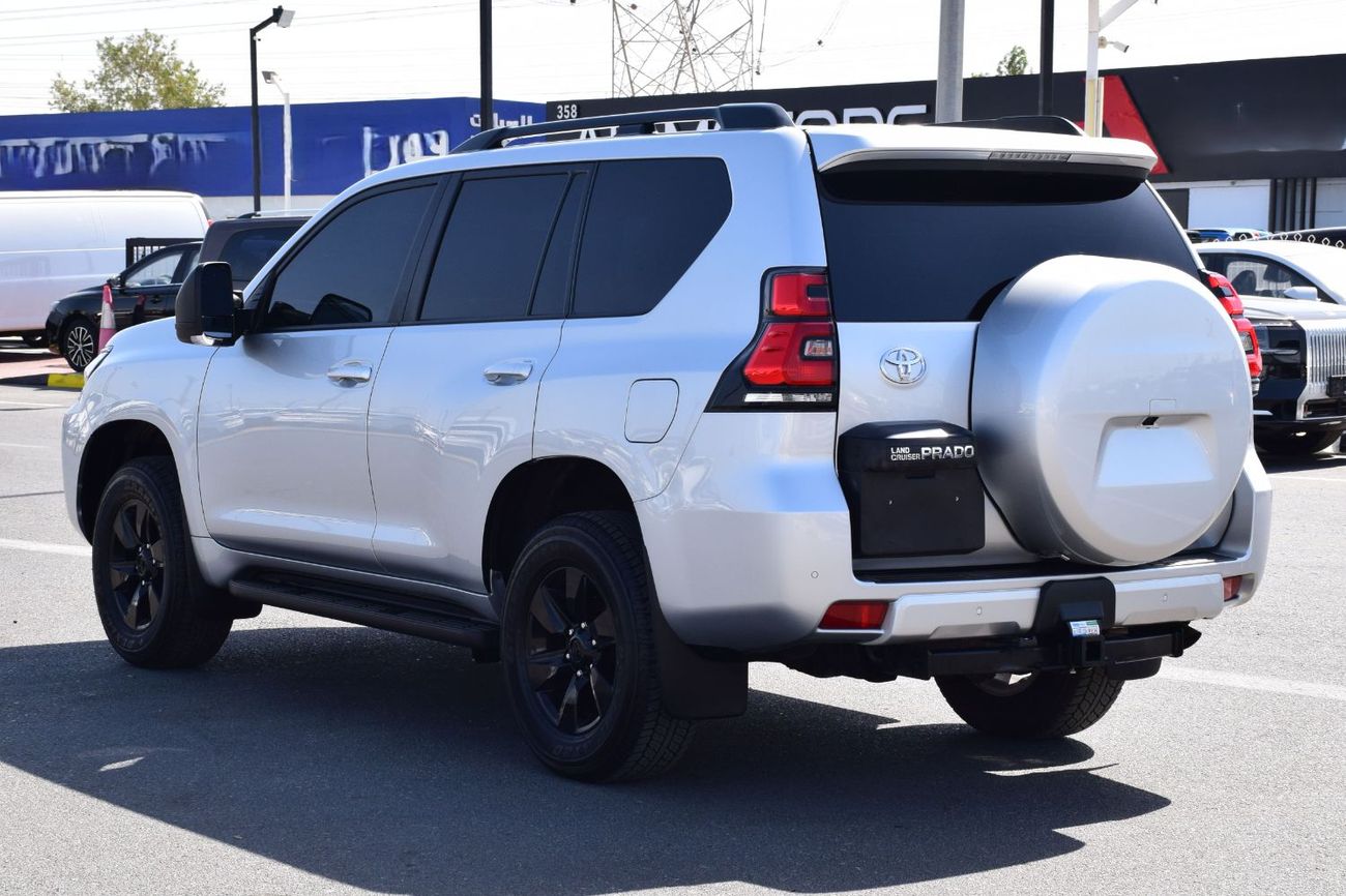 تويوتا برادو Diesel 2.8L 7 Seater. Service History Available