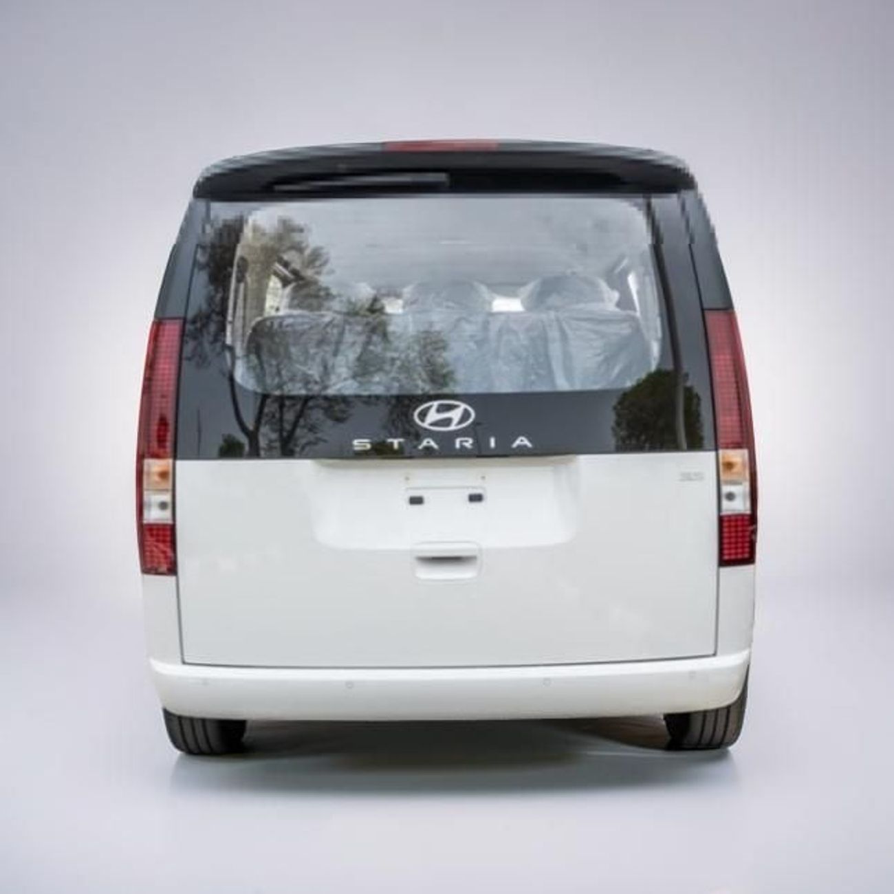 Hyundai Staria Hyundai Staria 11-seater is a spacious, 3.5L petrol automatic