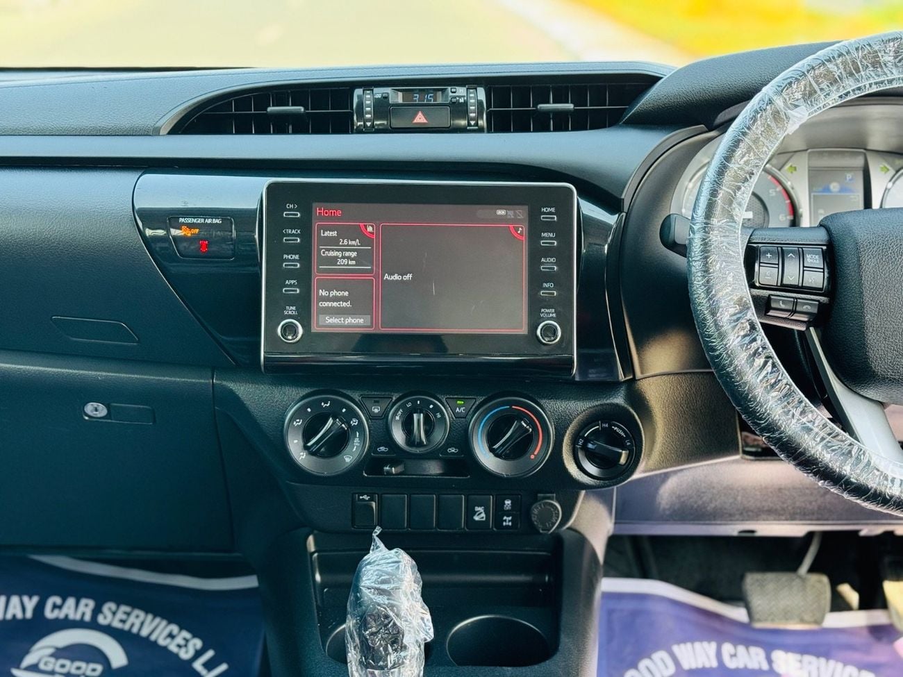 تويوتا هيلوكس Toyota HILUX RHD