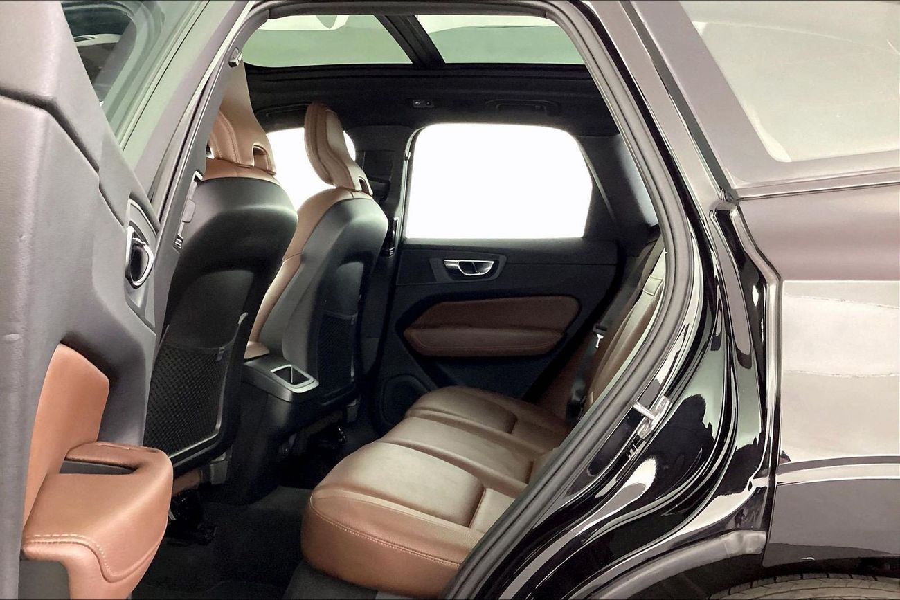 فولفو XC 60 T5 Momentum | National Day Celebration | شامل الضمان | 0 ﺪﻔﻋﺓ ﺃﻮﻟﻯ