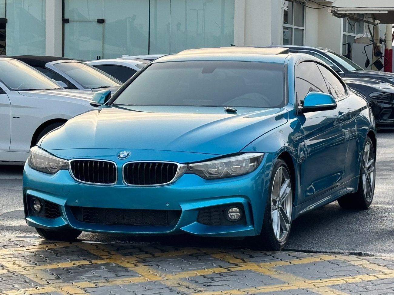 بي أم دبليو 420i Executive 2.0L