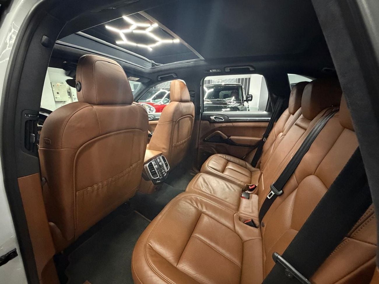 بورش كايان GTS 4.8L