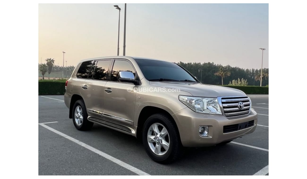 Used Toyota Land Cruiser 2010 for sale in Dubai 653277