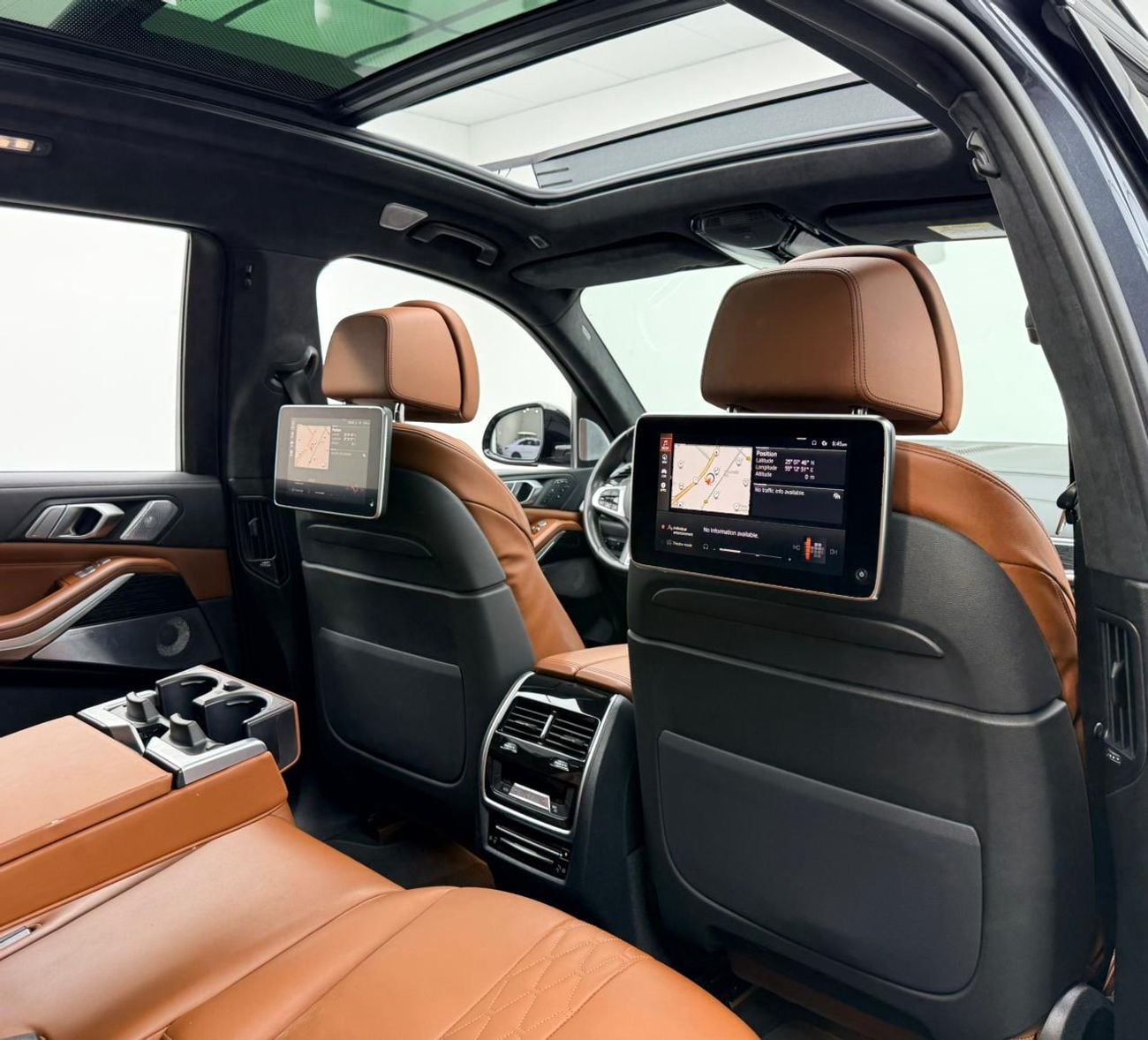 BMW X7 M50i 2022 BMW X7 M50i M-Sport, 2027 BMW Warranty, Full BMW Service History, Excellent Condition, GCC