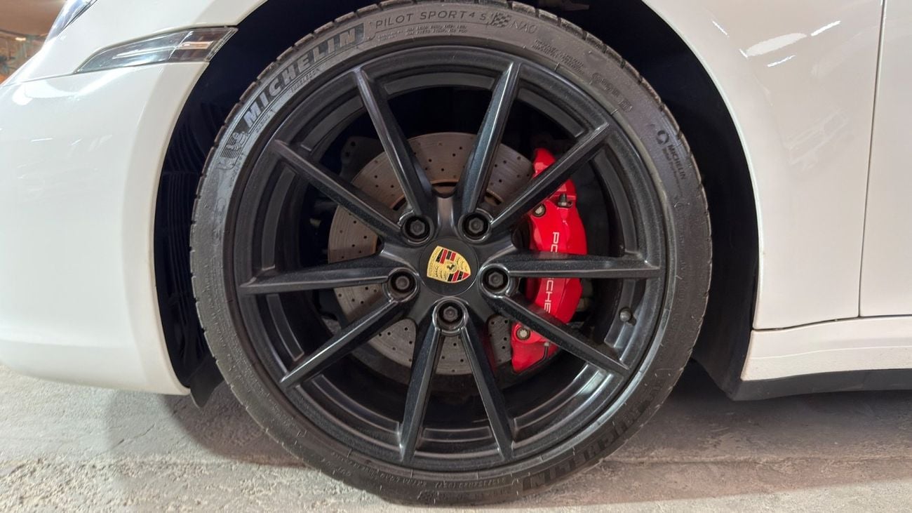 Porsche 911 PORSCHE 911 CARRERA 4S 2020 | FULL SERVICE HISTORY | SPORTS CHRONO PACKAGE | SLIDING GLASS SUNROOF
