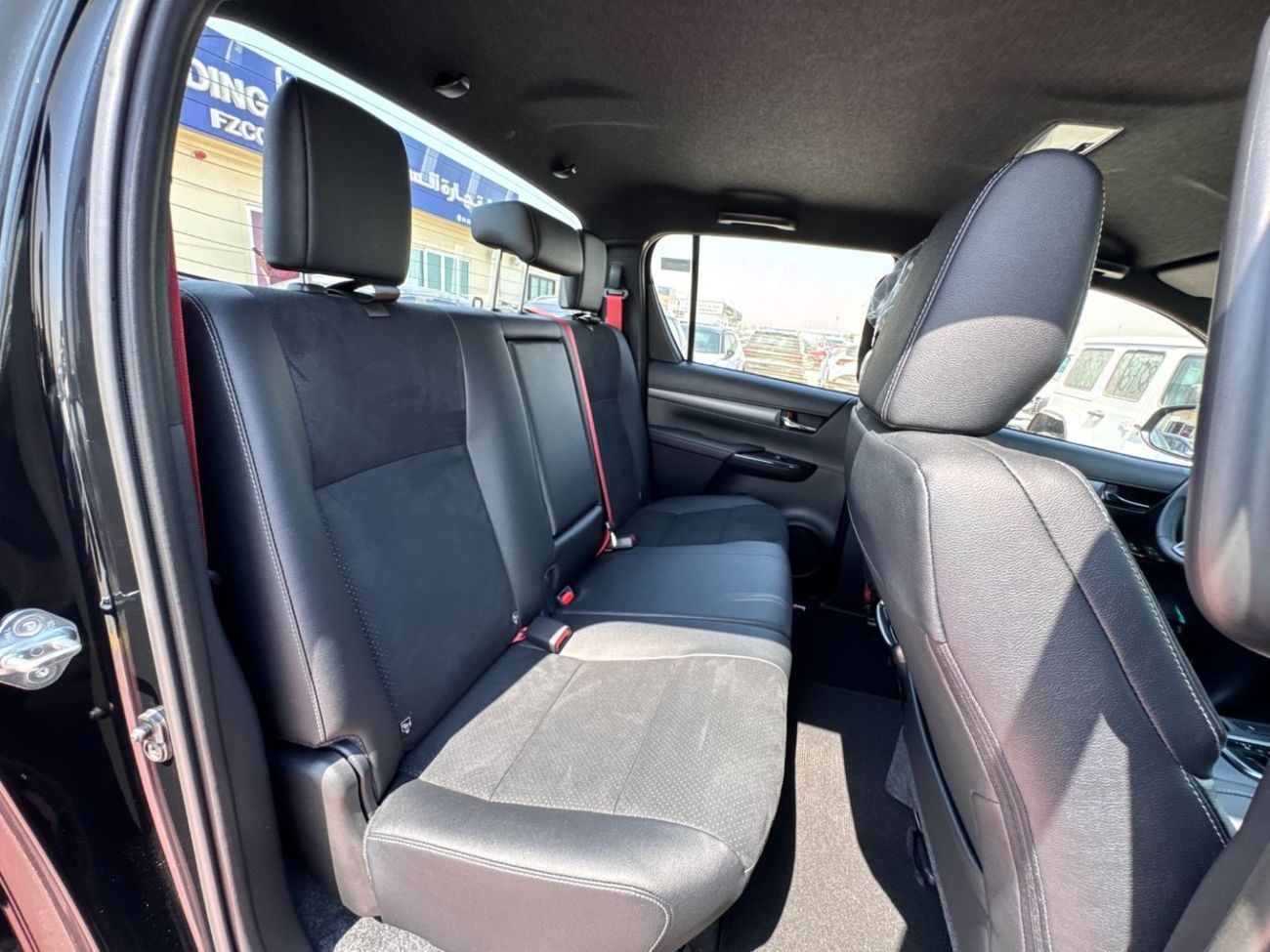 Toyota Hilux 2025 TOYOTA HILUX GR-S D/CAB P/UP 4X4 2.8L DIESEL A/T BLACK EDITION BRAND NEW 0KM