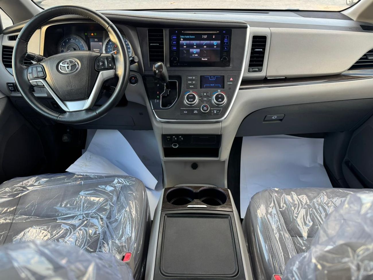 Toyota Sienna Toyota Sienna 2017 XLE