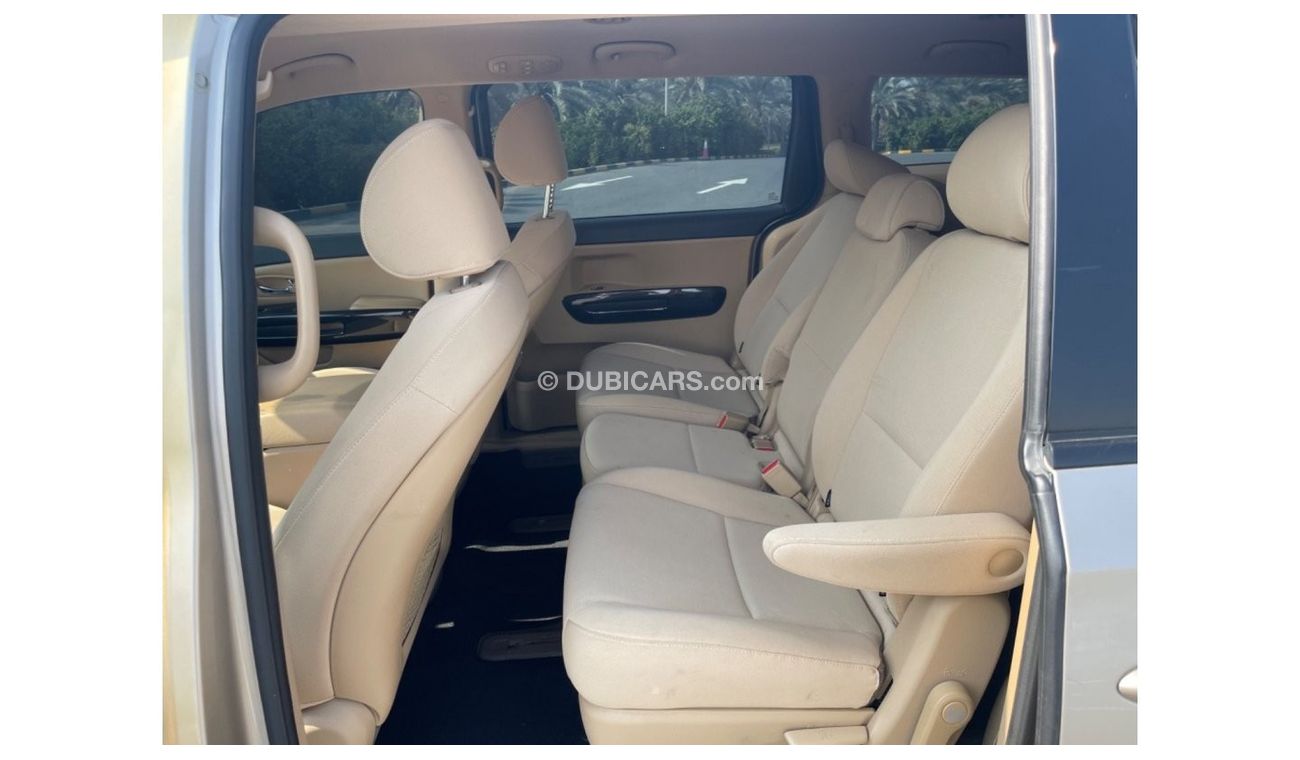 Kia Carnival Kia Carnival   MODEL 2016 Excellent Conditio  (GCC- SPEC)  VERY GOOD CONDITION