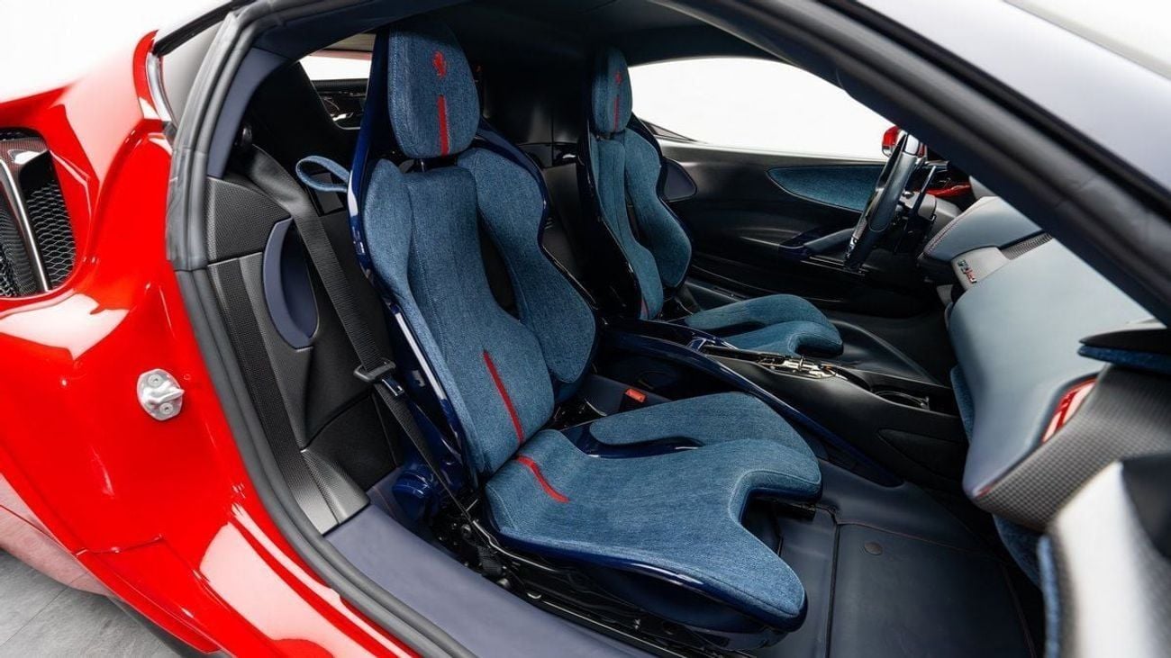 Ferrari SF90 STRADALE Tailor Made Ispirazioni 1 of 1 -  2022 - GCC - Under Service Contract