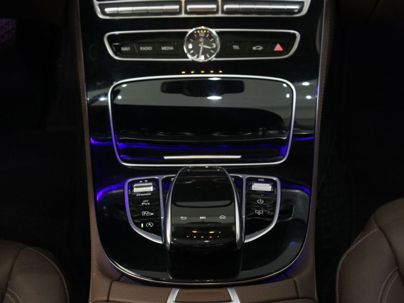 مرسيدس بنز E200 | Fully Loaded