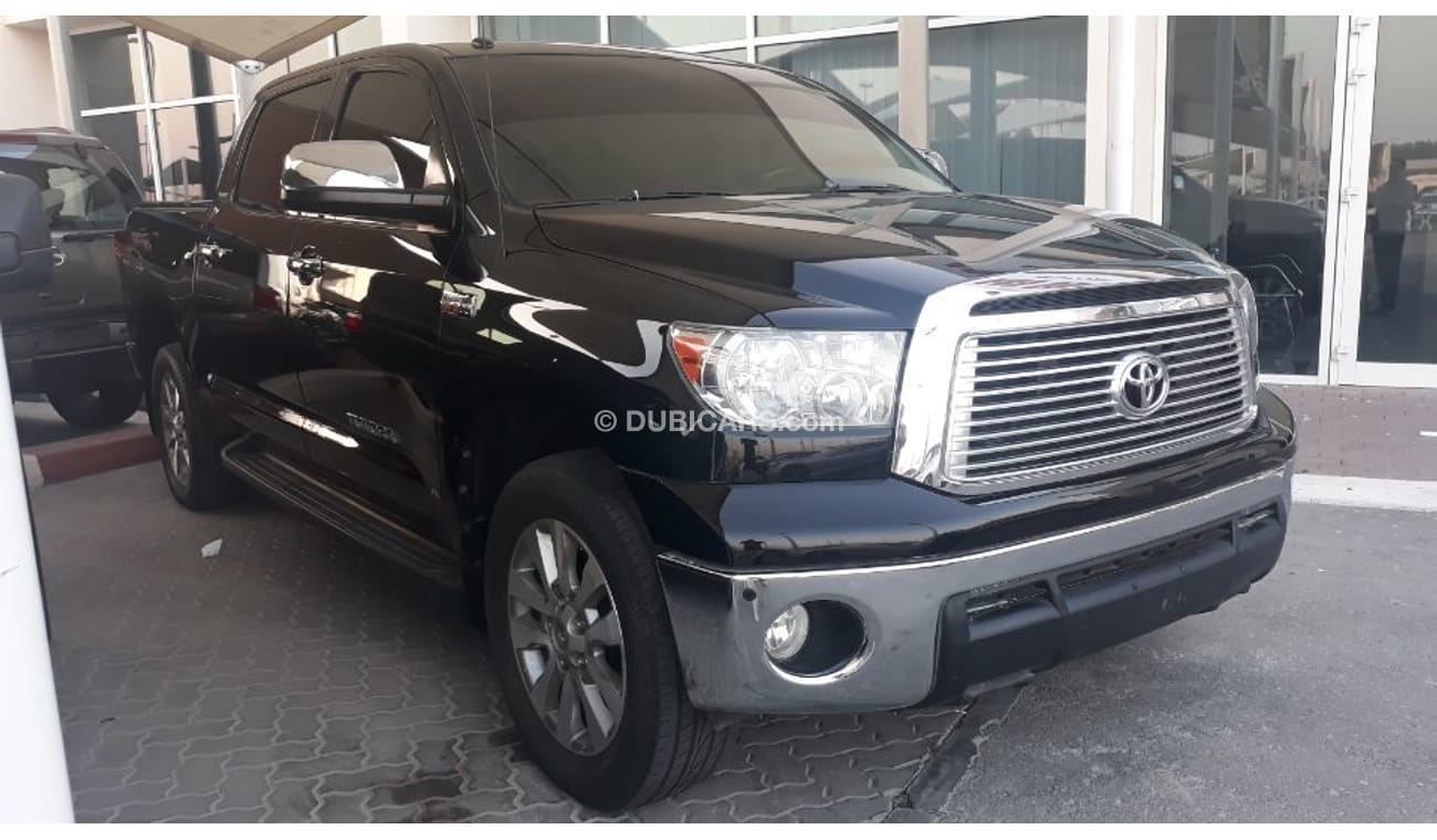 Toyota Tundra 2011 American specs Double 4x4 Full options Sunroof DVD camera Leather interiors