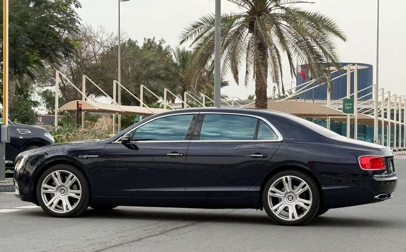 بنتلي فلاينج سبور Bentley Flying Spur W12 Speed 2014 - GCC Specs - Impeccable Condition Original Paint Service History