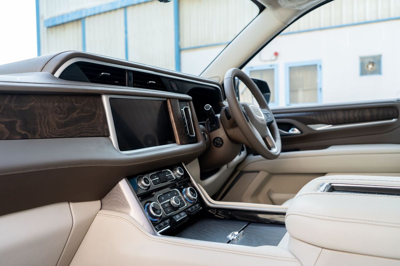 GMC Yukon 6.2 V8 Denali (AWD) 6.2 V8 Denali Yukon Ultimate 2024 IN RHD (RIGHT HAND DRIVE )