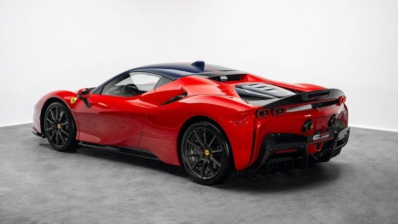 Ferrari SF90 STRADALE Tailor Made Ispirazioni 1 of 1 -  2022 - GCC - Under Service Contract