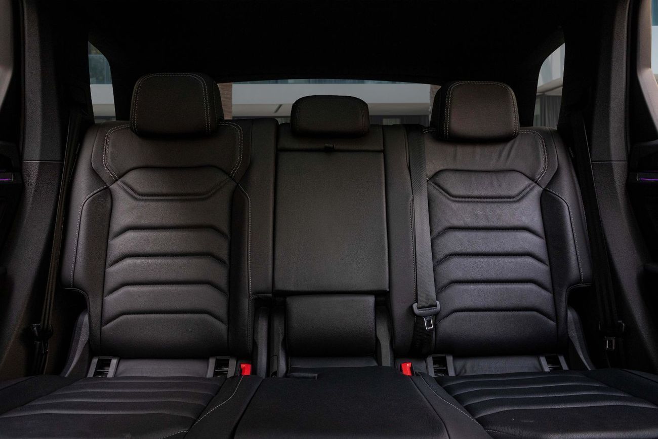 Volkswagen Touareg R-Line | 4,171 P.M | 0% Downpayment | WARRANTY!