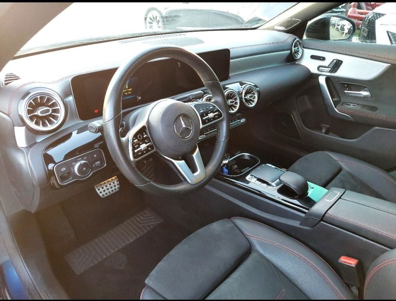 مرسيدس بنز CLA 250 PREMIUM PLUS 2.0L