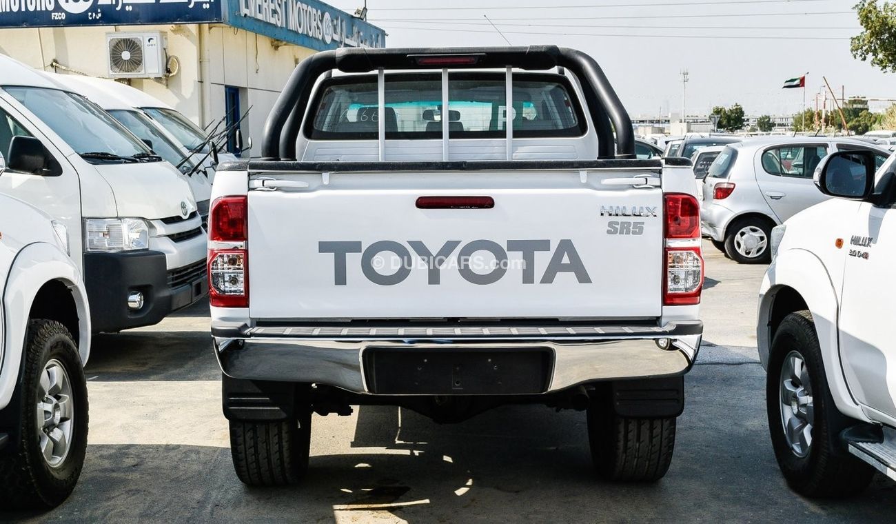 Toyota Hilux 3.0 D-4D Diesel M/T Right Hand