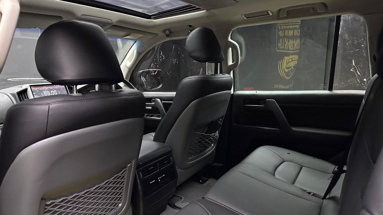 Toyota Land Cruiser Toyota Land Cruiser 2021 Sahara v8 full options RHD