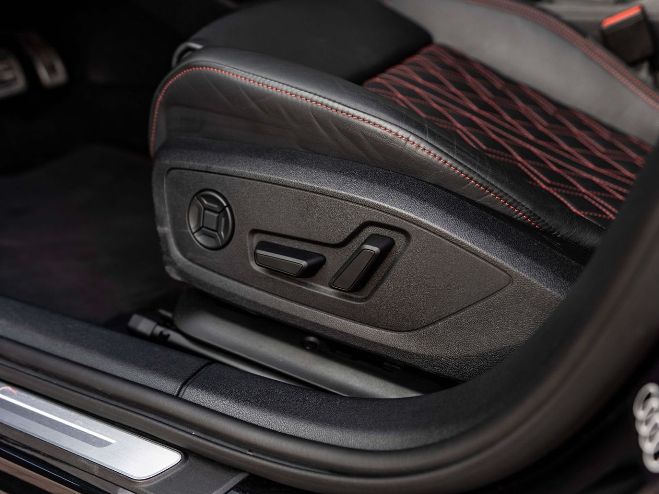 Audi S3 TFSI quattro 2.0L Sedan