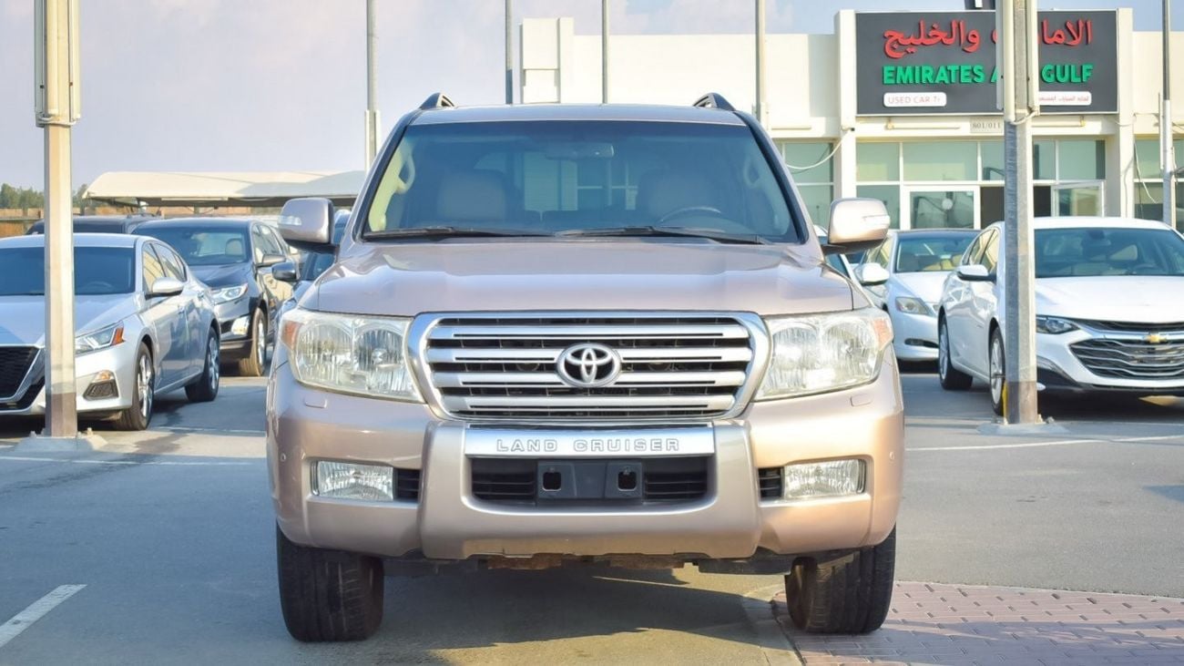 تويوتا لاند كروزر VXR V8