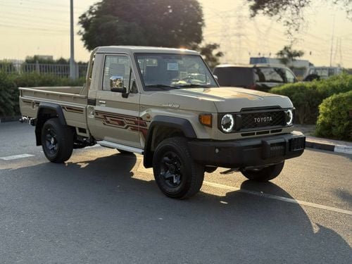 Toyota Land Cruiser Pick Up PICKUP 70th LX1 4.0L BRAND NEW GCC SPEC UNDER WARRANTY MANUAL TRANSMISSION