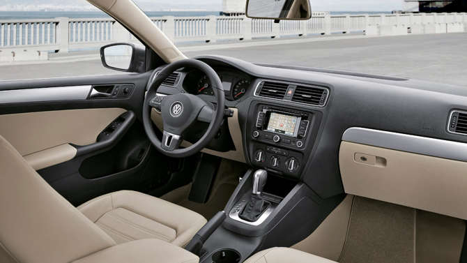 Volkswagen Jetta interior - Cockpit