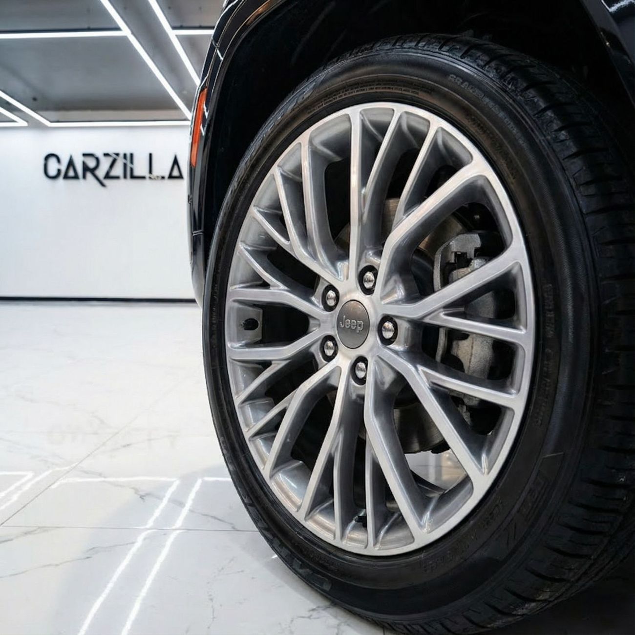 Jeep Grand Cherokee L Summit Reserve 5.7L AED 3,721 / Monthly l Jeep Grand Cherokee 2023 l V8 l 0% Downpayment l GCC Spe