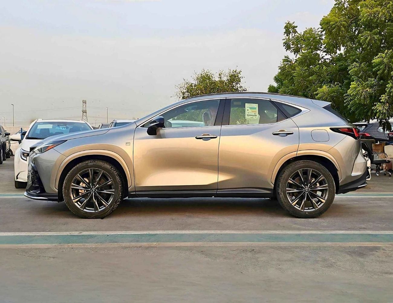 لكزس NX350 F SPORT TURBO CHARGED/PANORAMIC ROOF/275 HP ENGINE/2.4L PETROL AWD/CODE#NXP3F