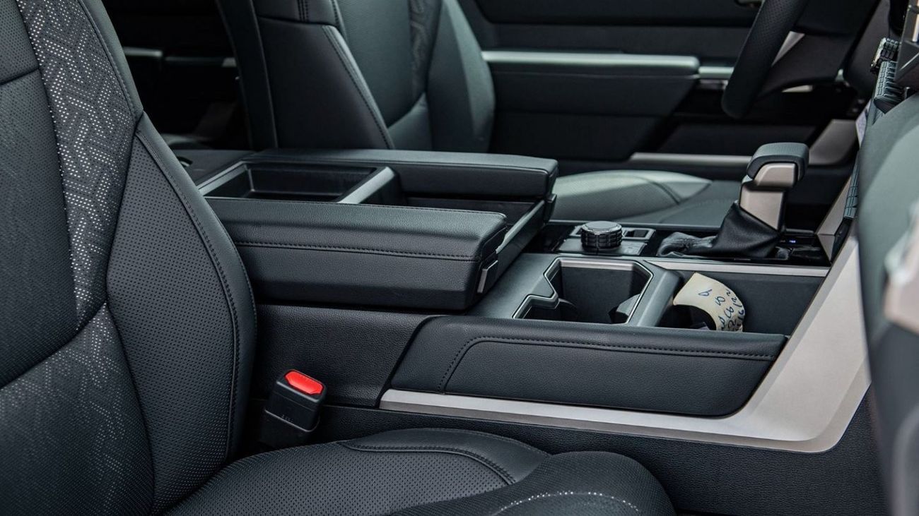 تويوتا تاندرا 2023 TOYOTA TUNDRA 3.5L PETROL AUTOMATIC ZERO KM