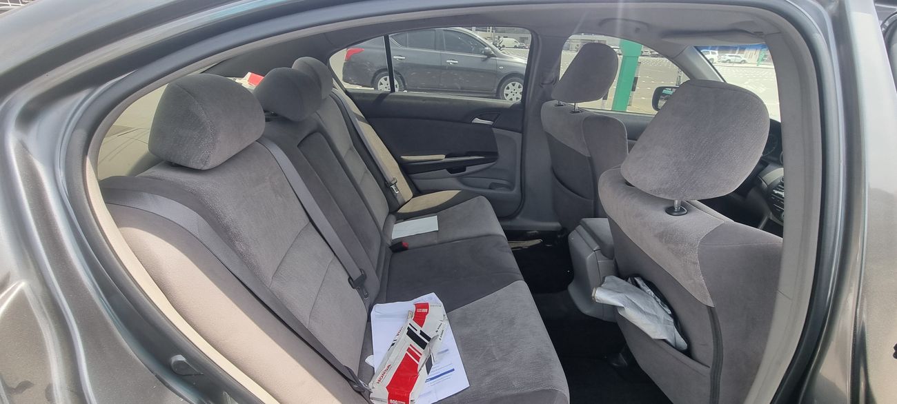 هوندا أكورد Lx