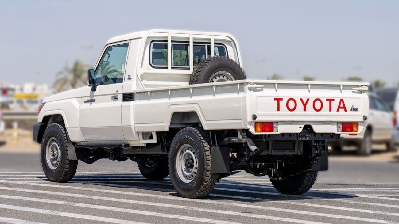 Toyota Land Cruiser Pick Up (RHD) TOYOTA LAND CRUISER LC79SC 4.2D MT MY2023 – WHITE