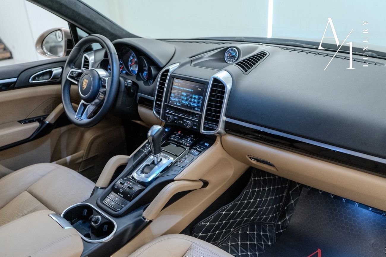 بورش كايان 2015 Porsche Cayenne S, 3.6L, V6, 420 BHP, Excellent Condition, GCC Spec