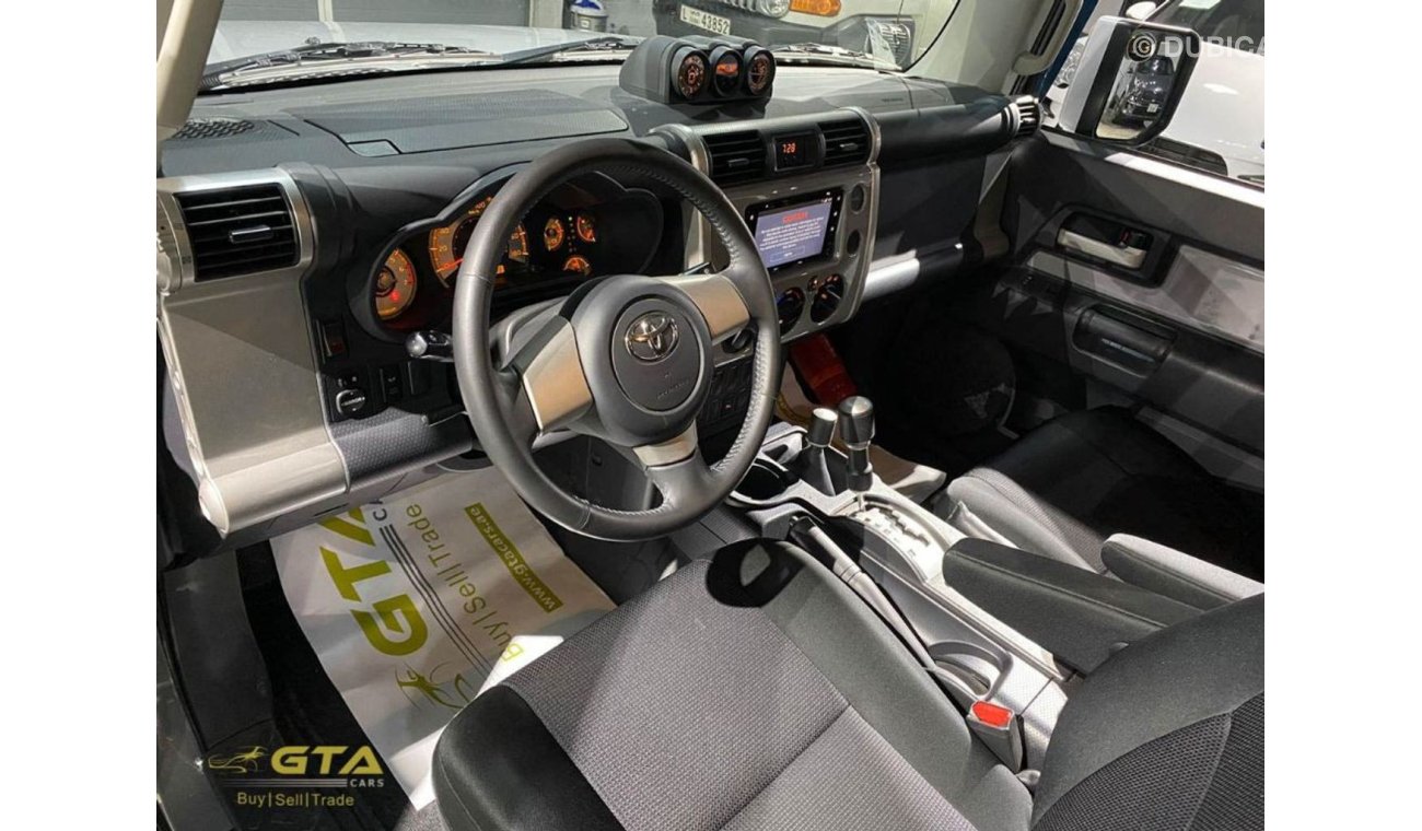 Toyota FJ Cruiser 2018 Toyota FJ Cruiser GXR, Agency Warranty, Full Service History, Single Owner, GCC