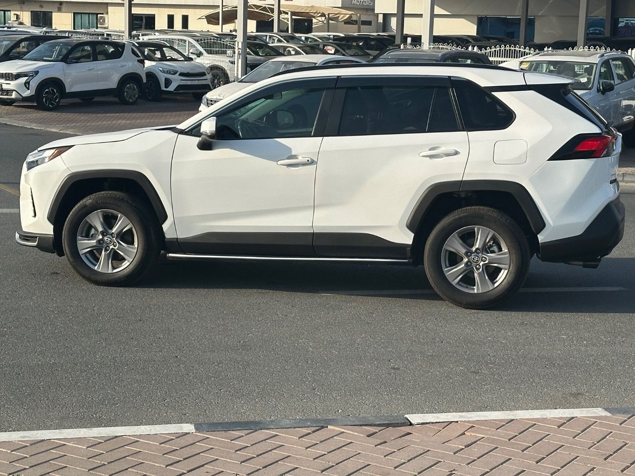 Toyota RAV4 2025 TOYOTA RAV4 XLE FULL OPTION