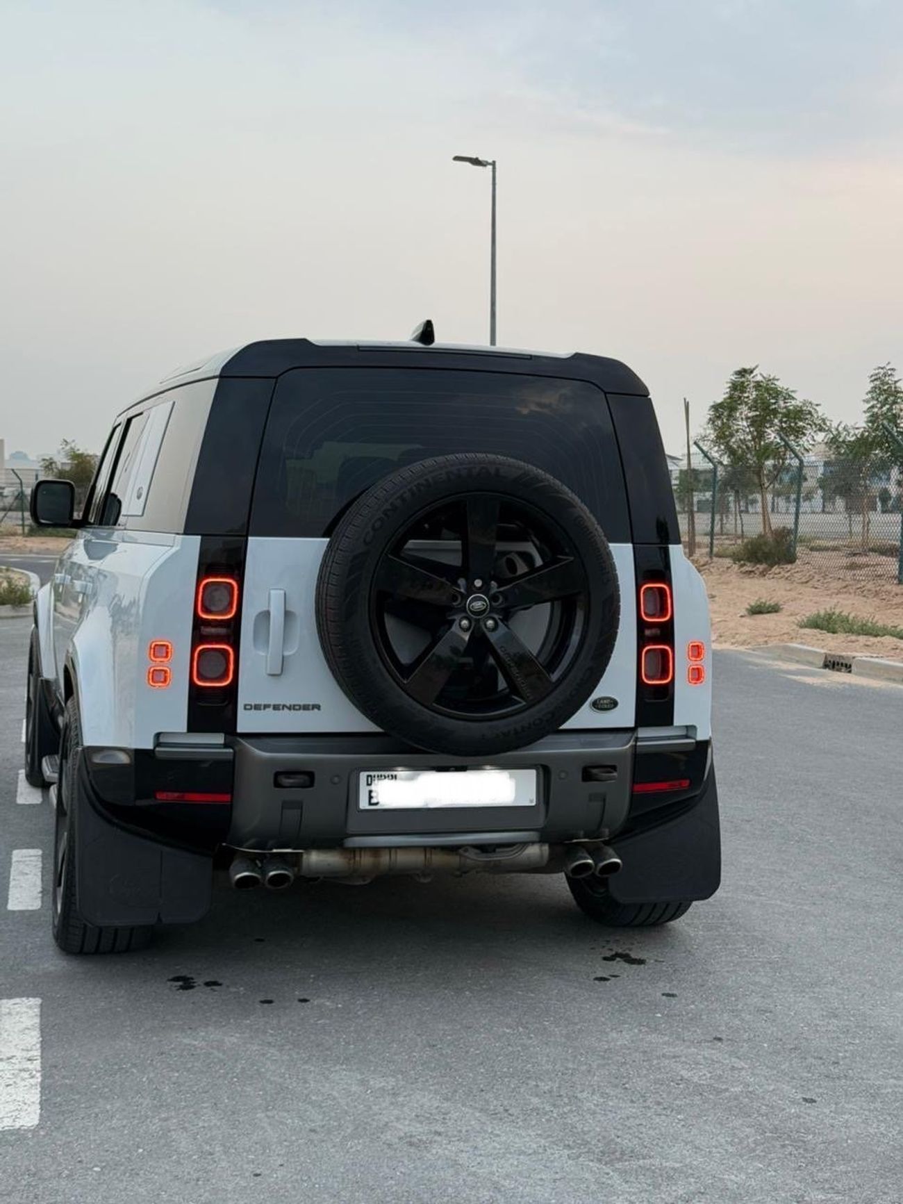 لاند روفر ديفندر 110 X P525 5.0L