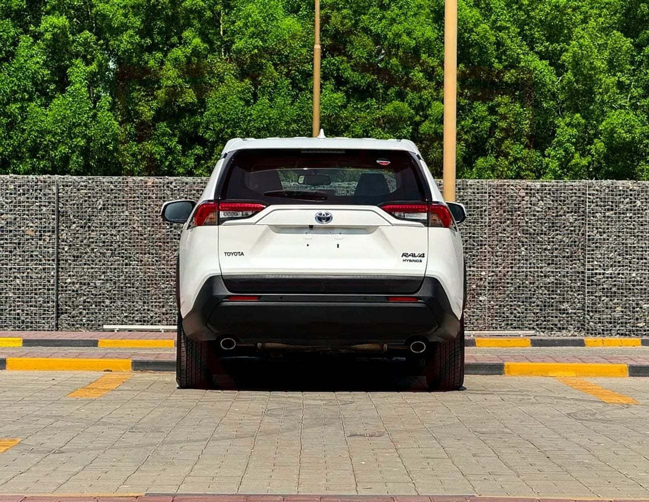تويوتا راف ٤ إي إكس Rav4 Hybrid | 2.5 L | | GCC | Accident-Free | In Excellent Condition | 1320 P.M