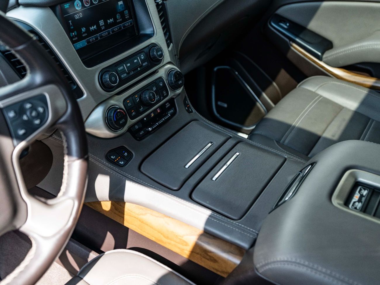 جي أم سي يوكون Denali 6.2L (8 Seater)