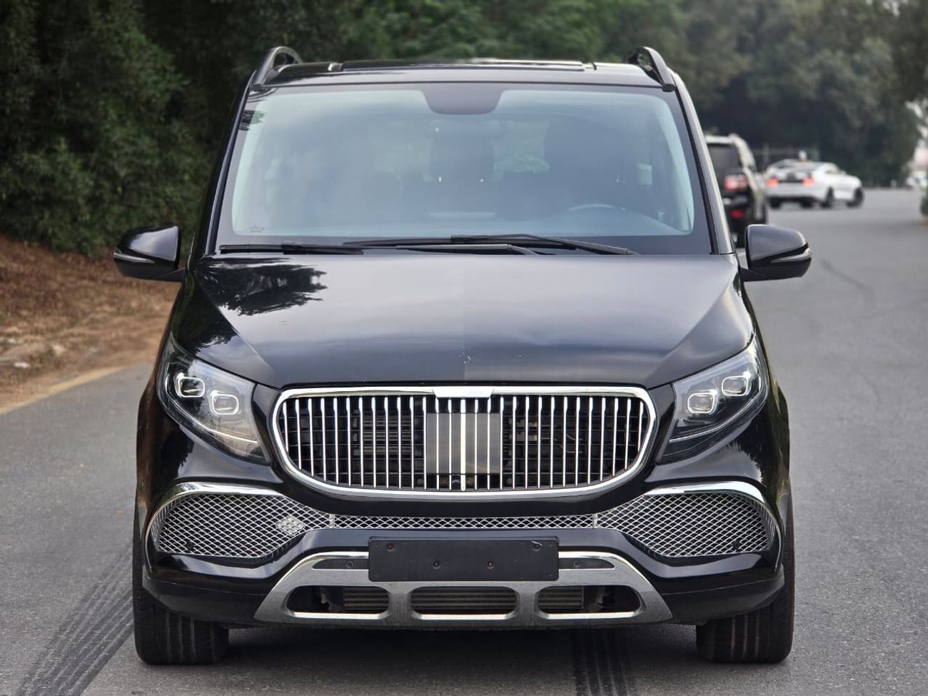 Mercedes-Benz V 250 MERCEDES V-250 2019 GCC BODU=Y KIT MAYBACH GOOD CONDITION INSIDE OUT SIDE