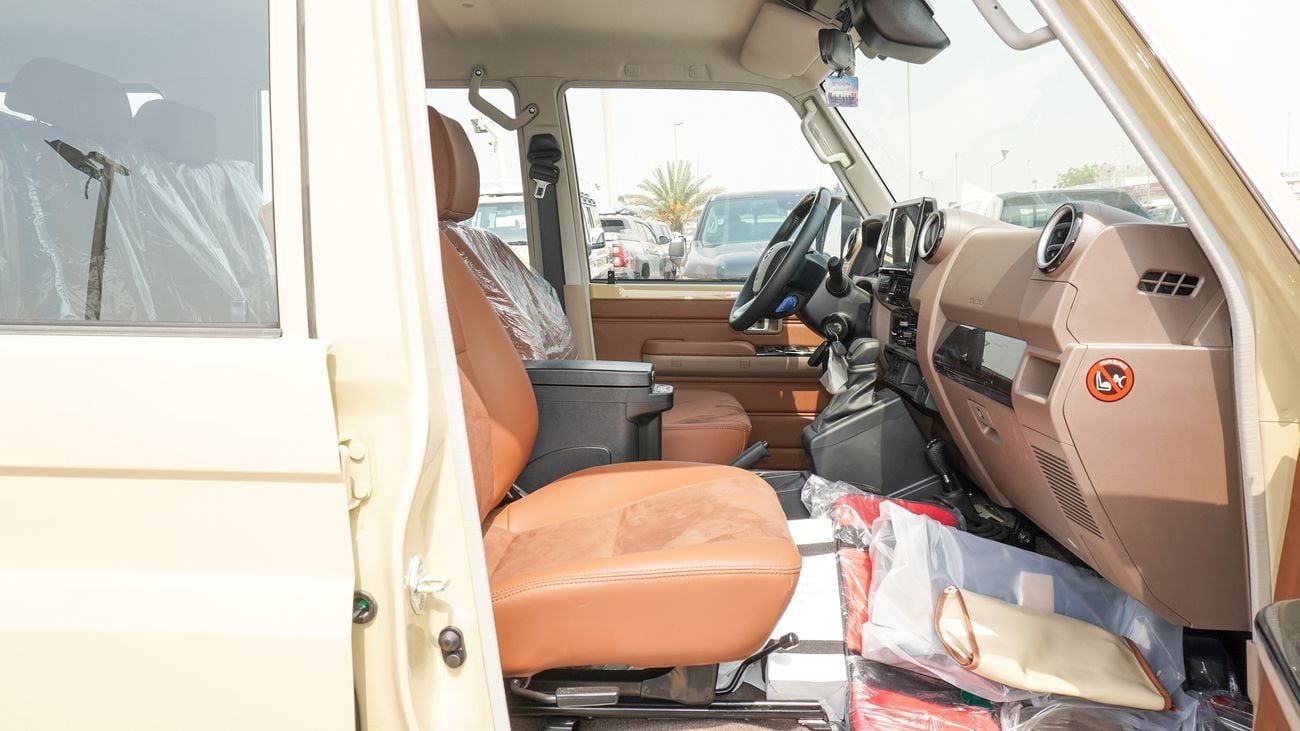 Toyota Land Cruiser 70 LX 2.8L DIESEL A/T