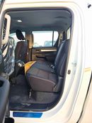 Toyota Hilux SR5 FULL OPTION / A/T / 2.4L V4 DIESEL / DVD + CAMERA / WOOD TRIM (CODE # HDAF)