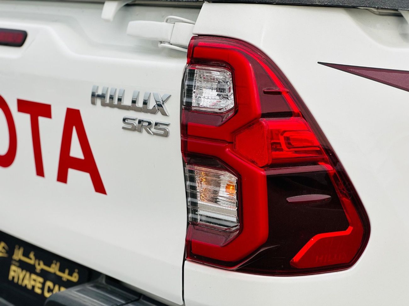 تويوتا هيلوكس S GLX 2.4L AWD A/T