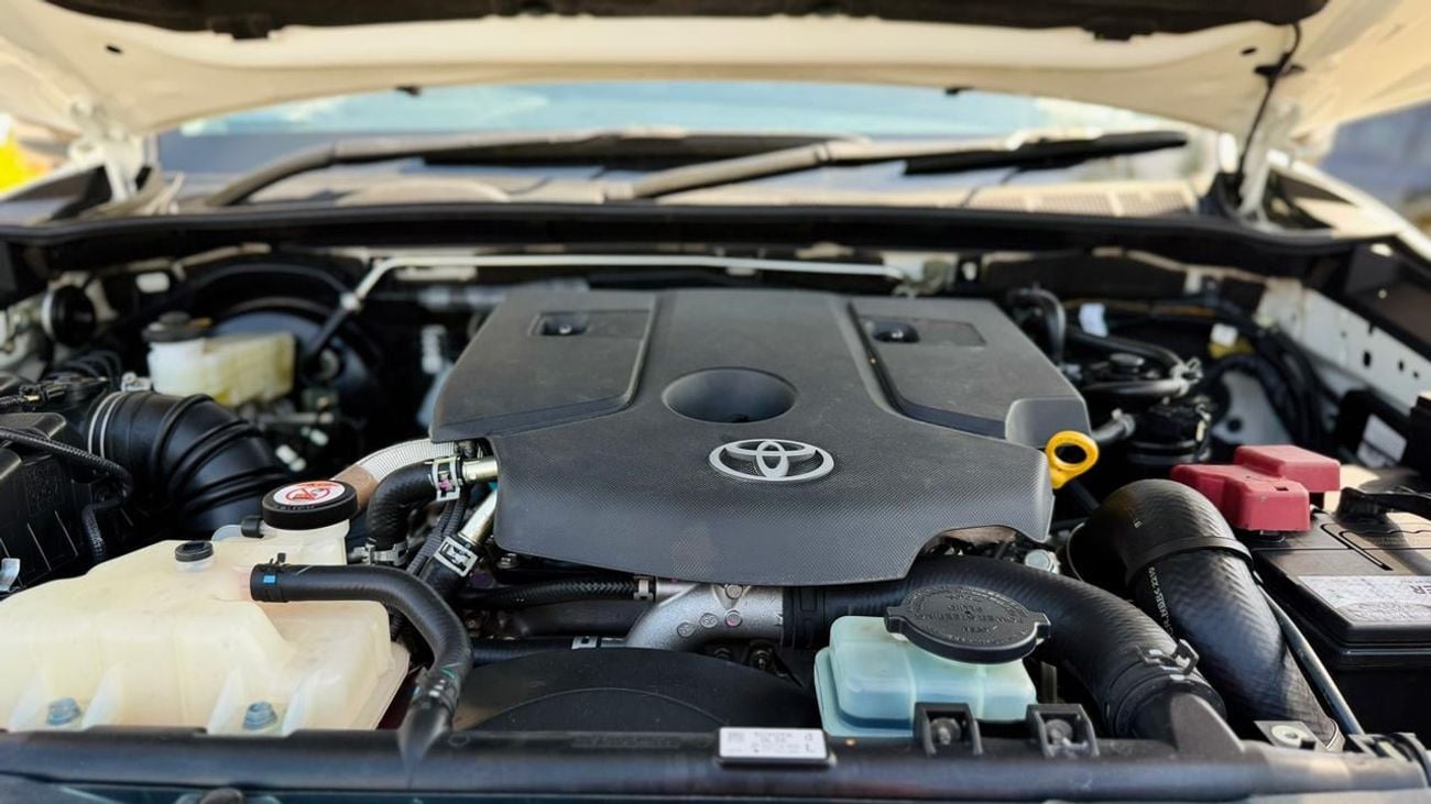 Toyota Hilux GR KITT install