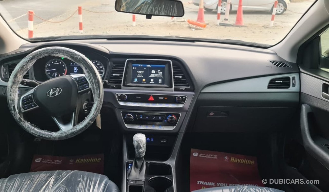 Hyundai Sonata GL Passing Gurantee From RTA DUBAI