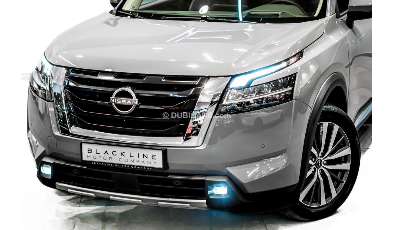 نيسان باثفايندر 2022 Nissan Pathfinder, 2028 Nissan Warranty, 2025 Nissan Service Contract, Low KMs, GCC