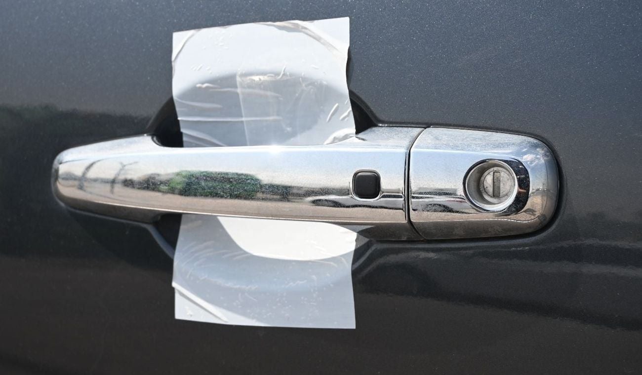 Mitsubishi Montero MITSUBISHI PAJERO SPORT 2.5L 4WD DIESEL AT 7 SEATER MID OPTION