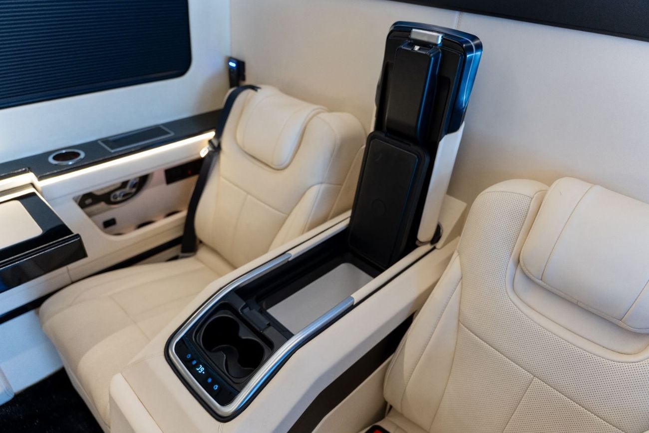 Mercedes Benz Sprinter VIP Sprinter | Премиальный интерьер | Washroom | Smart TVs