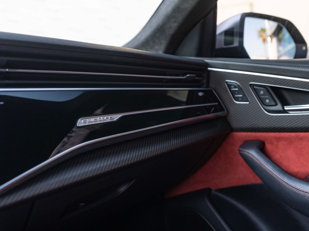 أودي RSQ8 TFSI quattro 4.0L