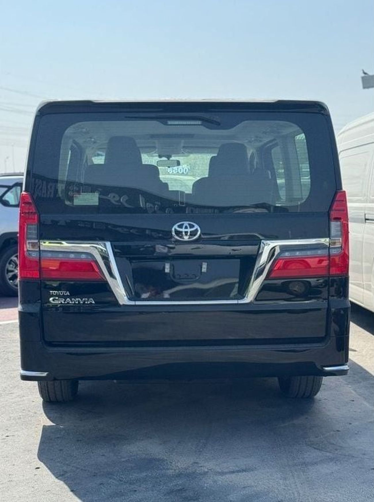 Toyota Granvia 3.5 L , Automatic ,7 seats  , med option